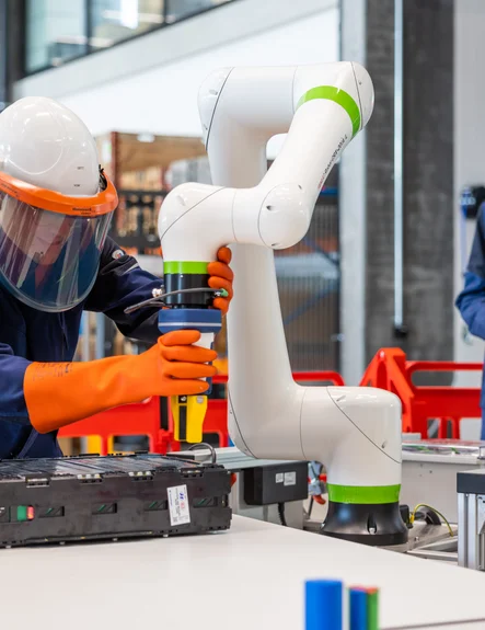 Démontage de batteries à l'aide de la robotique assistée par IA