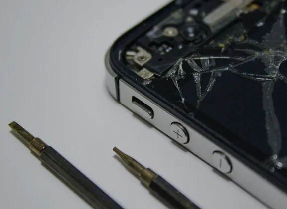 Old smartphones in the service of energy efficiency